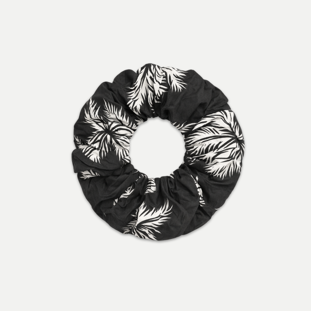SUMMER SCRUNCHIE