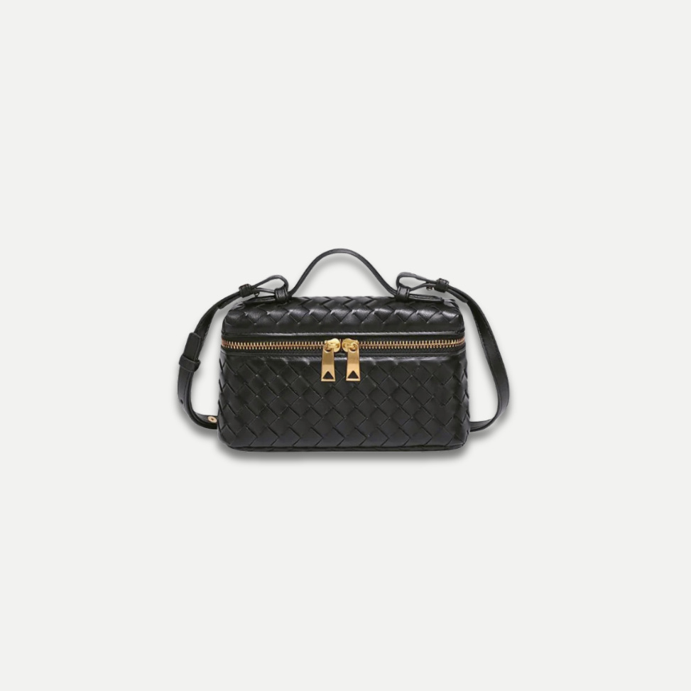 BOTTEGA LEATHER BAG