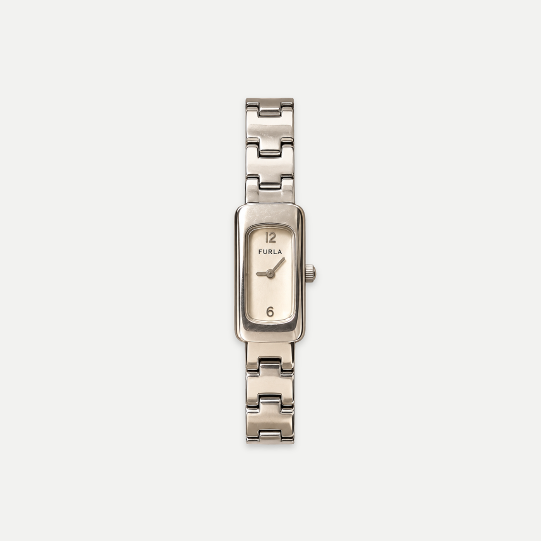 VINTAGE TIMEPIECE