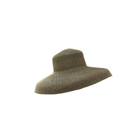 Raffia hat