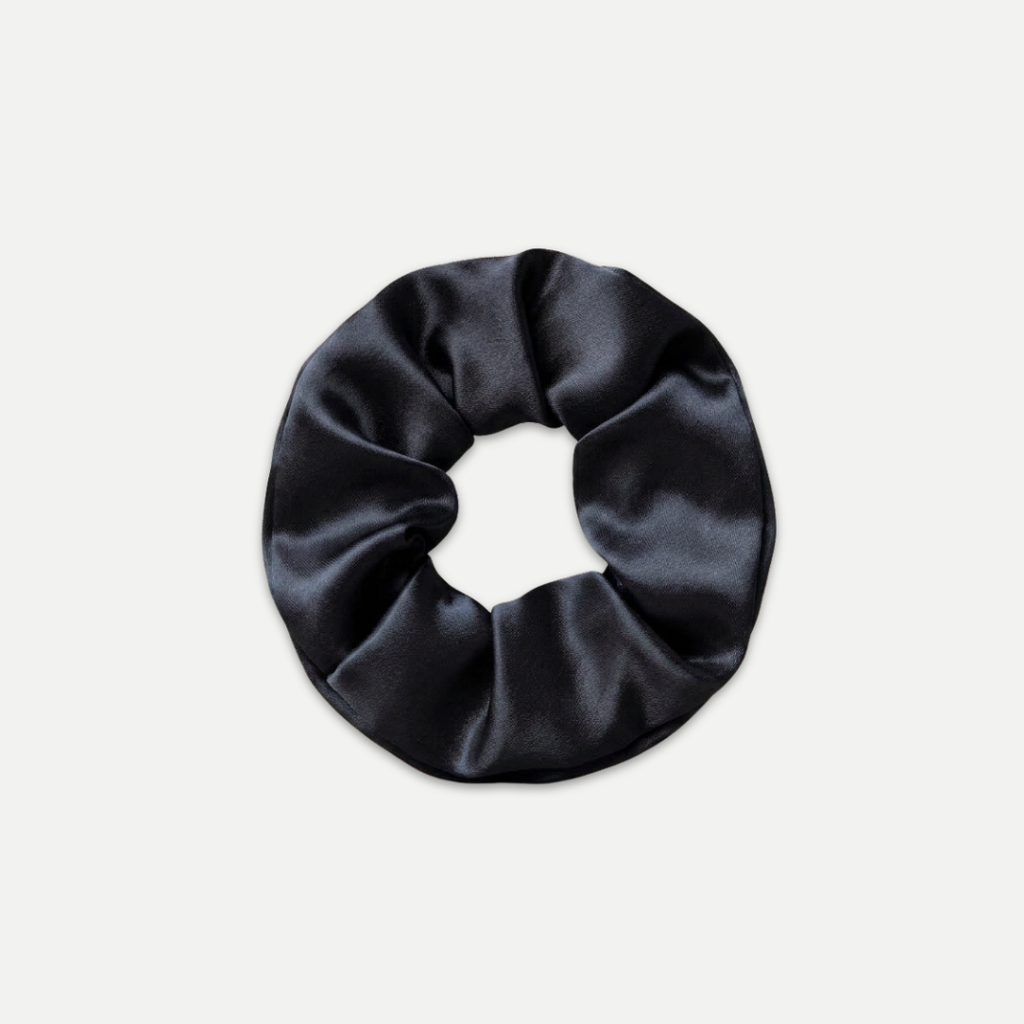 MEDIUM SATIN SCRUNCHIE