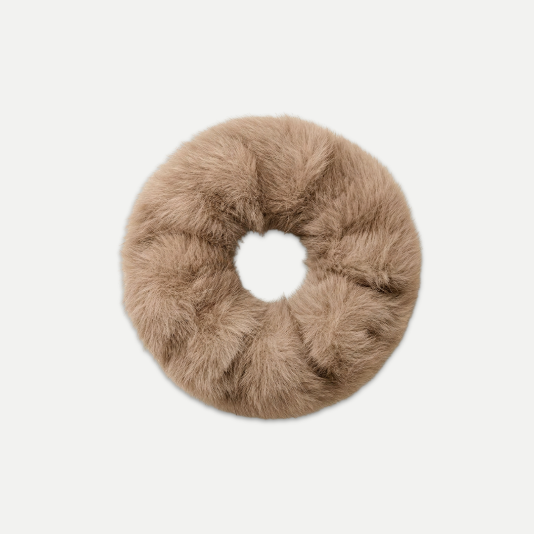 FLUFFY SCRUNCHIE