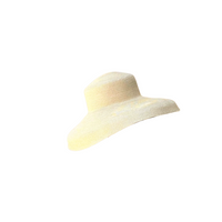 Raffia hat