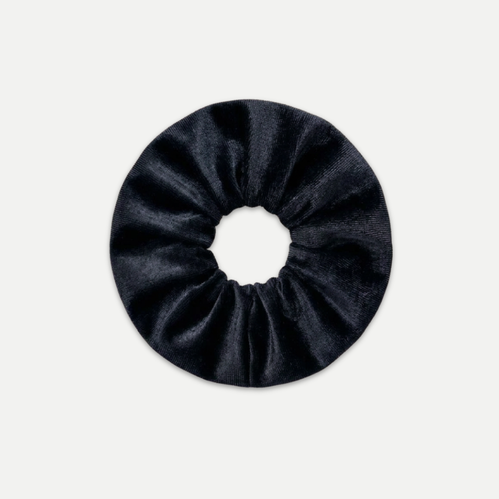VELVET SCRUNCHIES