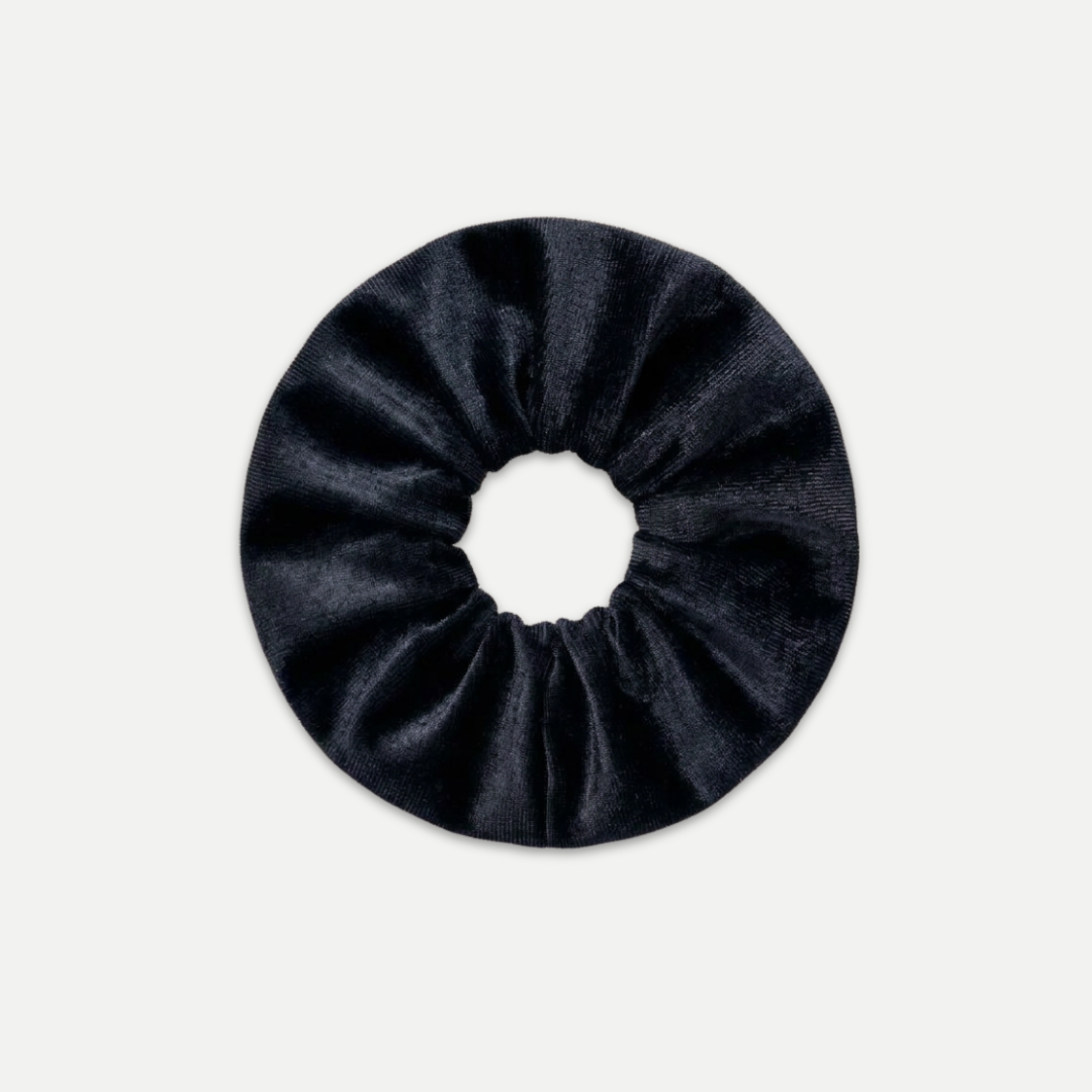 VELVET SCRUNCHIES