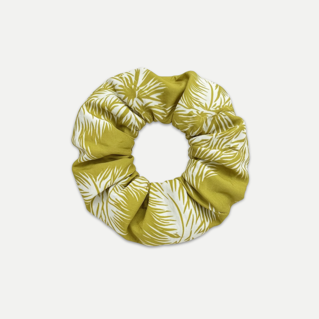 SUMMER SCRUNCHIE