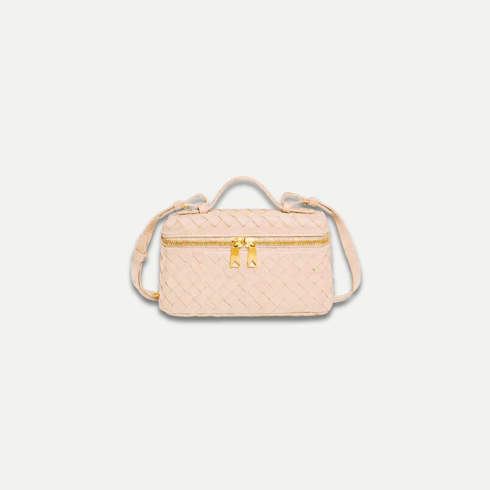 BOTTEGA LEATHER BAG