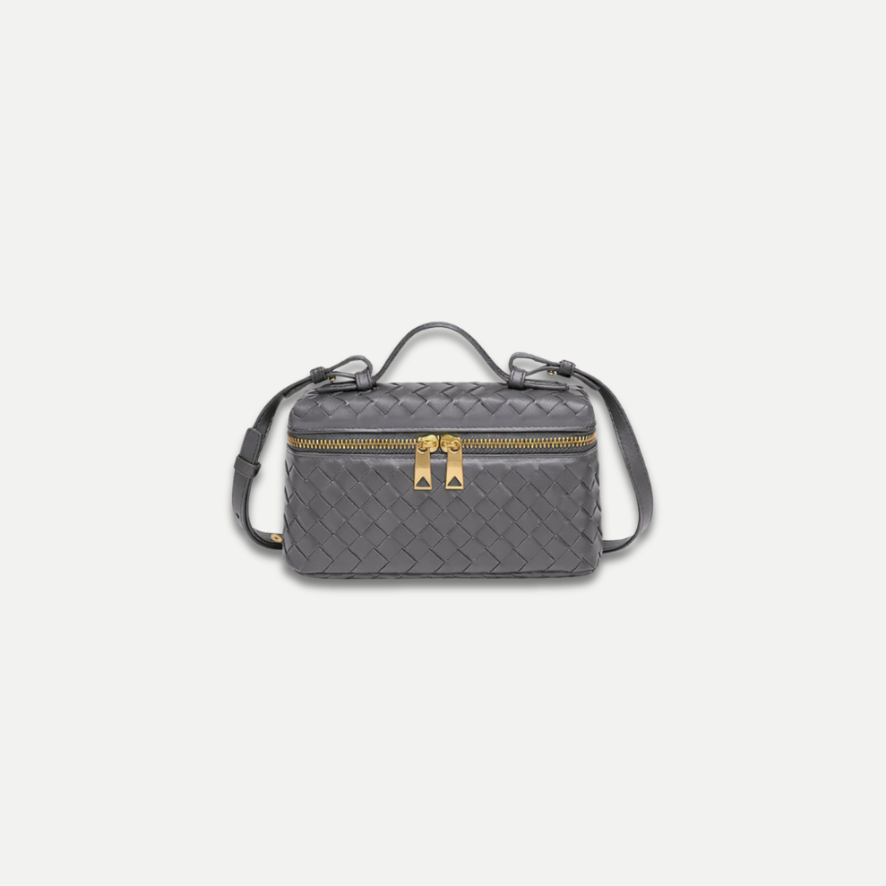 BOTTEGA LEATHER BAG