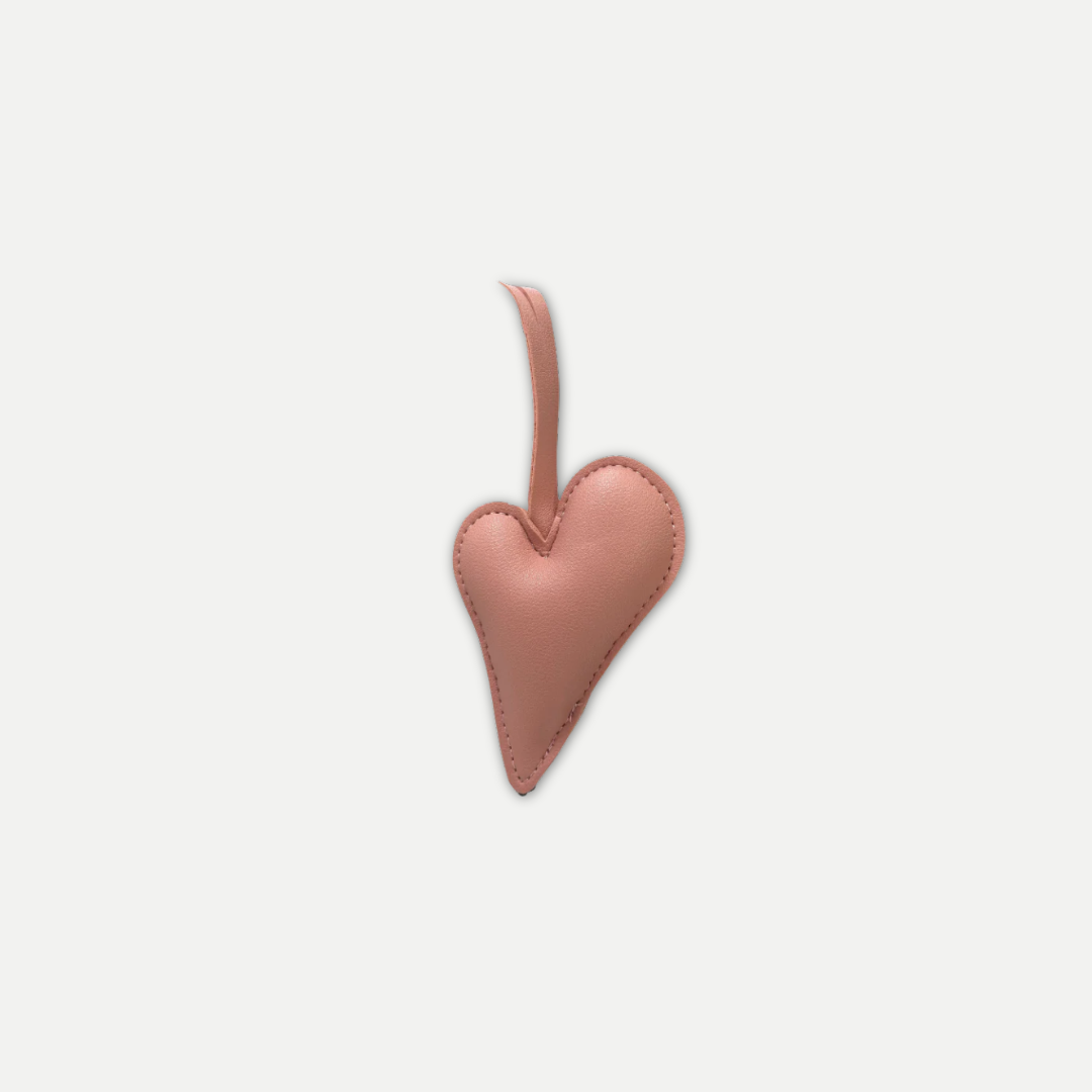 HEARTBREAK CHARM